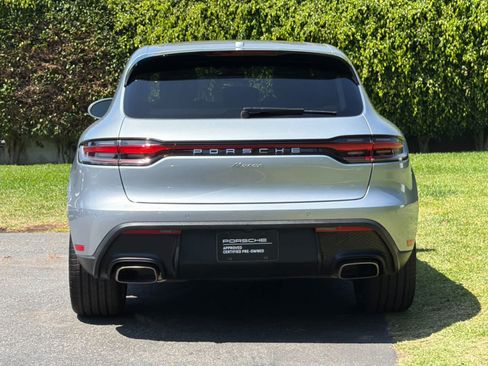 Certified 2024 Porsche Macan AWD/4WD image 7