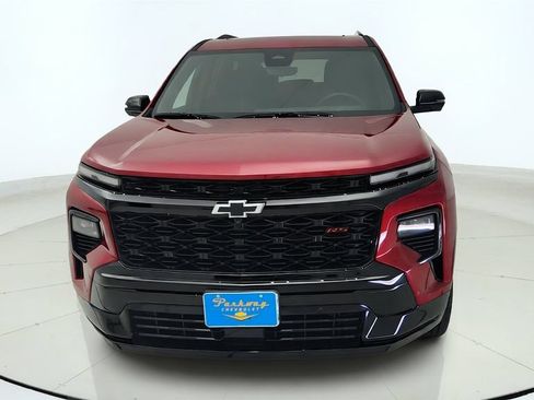 Used 2026 Chevrolet Traverse RS w/ LPO, Floor Liner Package FWD image 2