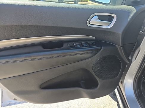 Used 2020 Dodge Durango SXT w/ 3rd Row Seating Group image 9