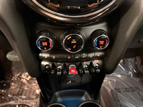 Certified 2024 MINI Cooper S FWD image 18