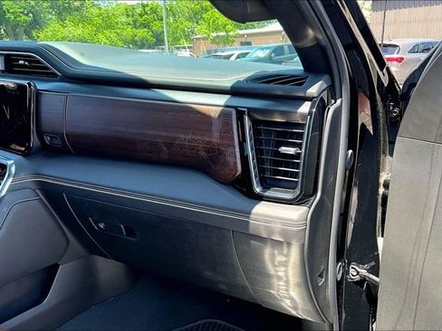 Used 2024 GMC Sierra 1500 Denali Ultimate AWD/4WD image 22