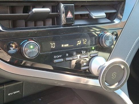 Used 2024 Toyota Camry SE w/ Cold Weather Package FWD image 16