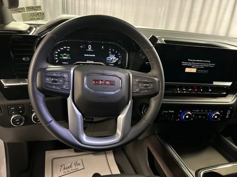 Used 2025 GMC Sierra 2500 SLT w/ SLT Premium Package image 15