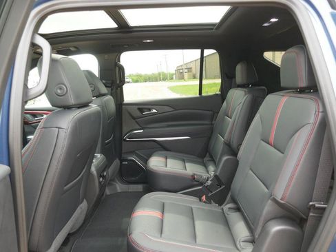 New 2026 Chevrolet Traverse RS AWD/4WD image 14