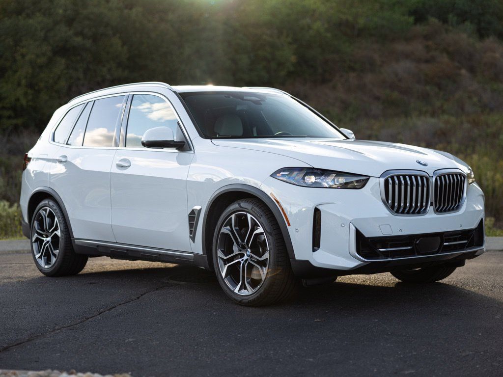 Used 2026 BMW X5 xDrive50e w/ Executive Package AWD/4WD image 9