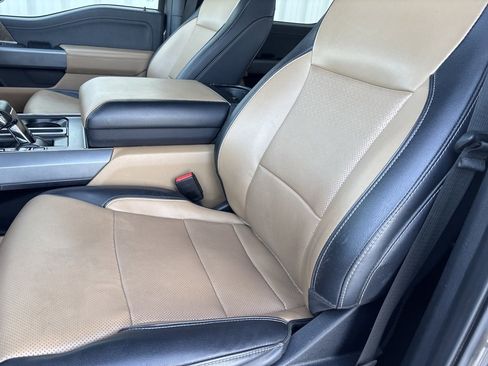 Used 2023 Ford F150 Lariat w/ Max Trailer Tow Package image 27