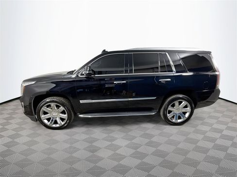 Used 2019 Cadillac Escalade Premium Luxury image 5