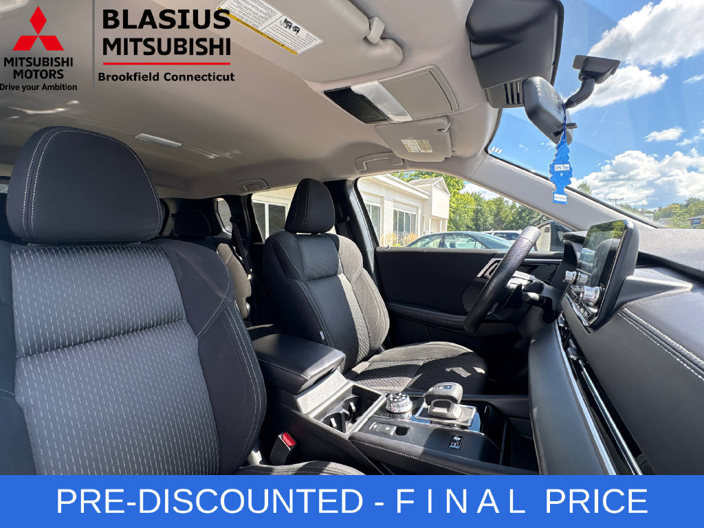 Used 2025 Mitsubishi Outlander ES AWD/4WD image 51