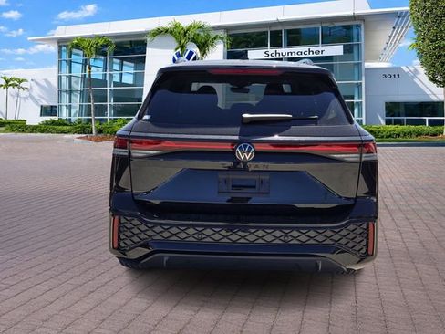 New 2026 Volkswagen Tiguan SE R-Line FWD image 6