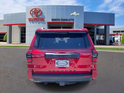 Used 2025 Toyota 4Runner TRD Off-Road AWD/4WD image 8
