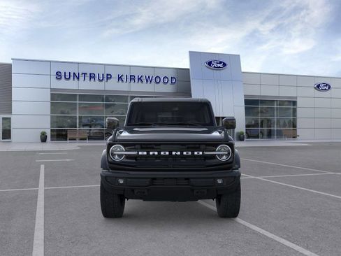New 2026 Ford Bronco Outer Banks AWD/4WD image 8