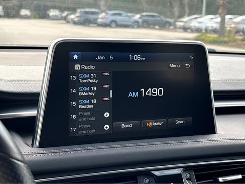 Used 2021 Genesis G70 2.0T image 9