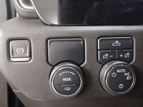 Used 2023 Chevrolet Silverado 1500 LT RWD image 20
