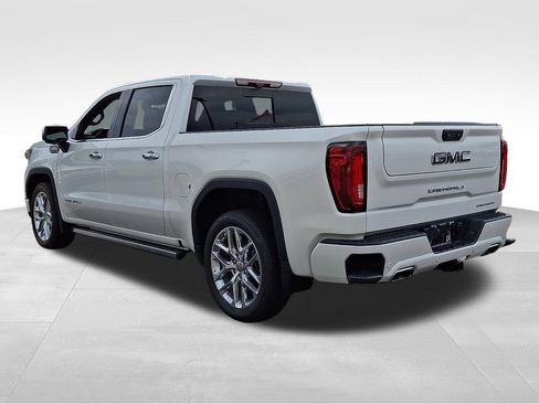 Used 2023 GMC Sierra 1500 Denali Ultimate AWD/4WD image 4