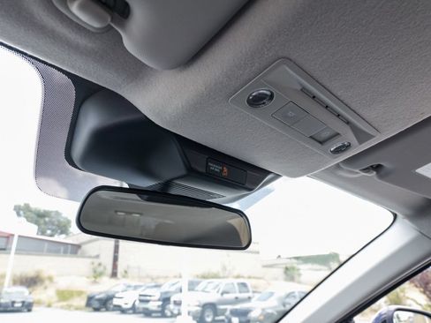 Used 2025 Nissan Kicks SV FWD image 30