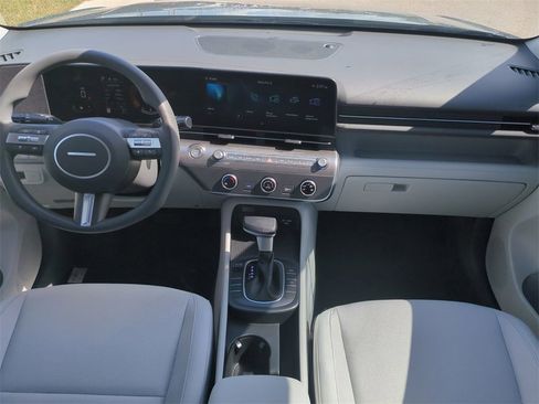 New 2026 Hyundai Kona SE image 17