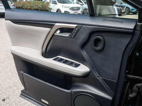 Used 2018 Lexus RX 350L FWD w/ Accessory Package image 24