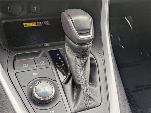 Used 2022 Toyota RAV4 XSE image 12