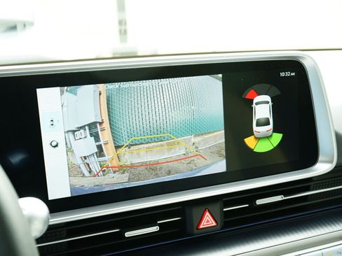Used 2025 Hyundai Ioniq 6 SEL RWD image 18