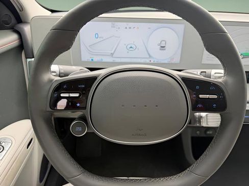 Used 2024 Hyundai Ioniq 5 Limited image 8