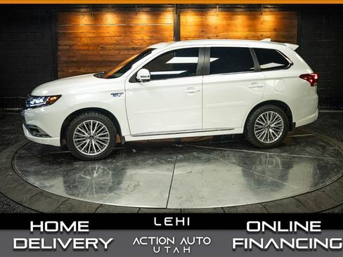 Used 2022 Mitsubishi Outlander GT AWD/4WD image 1