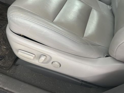 Used 2020 Toyota Sienna XLE image 4