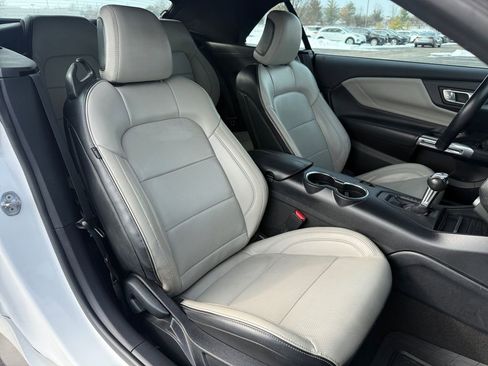 Used 2024 Ford Mustang Premium image 17