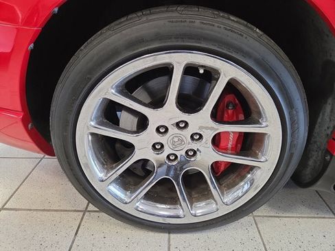 Used 2004 Dodge Viper SRT-10 RWD image 11