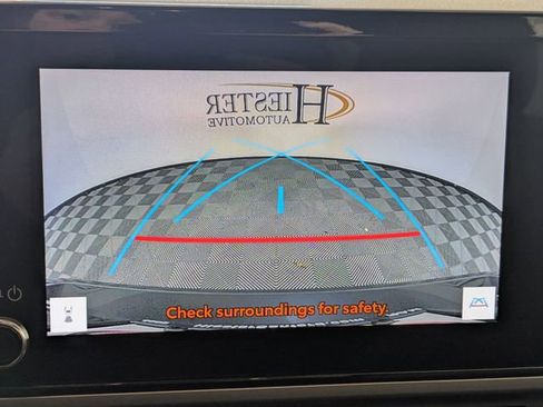 Used 2025 Toyota Camry SE image 20