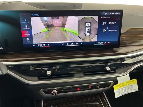 New 2026 BMW X7 M60i AWD/4WD image 11