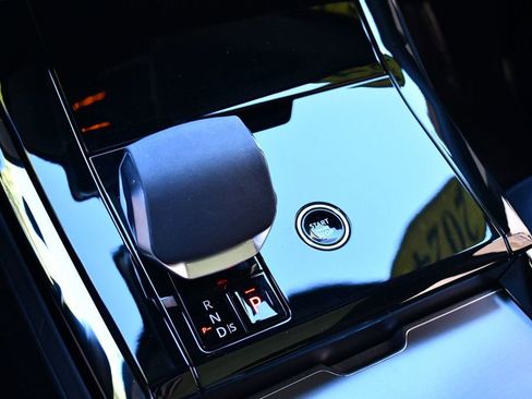 Used 2024 Land Rover Range Rover Sport Dynamic SE image 55