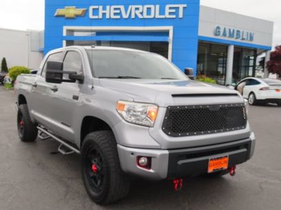 Used 2016 Toyota Tundra Limited w/ Limited Premium Package