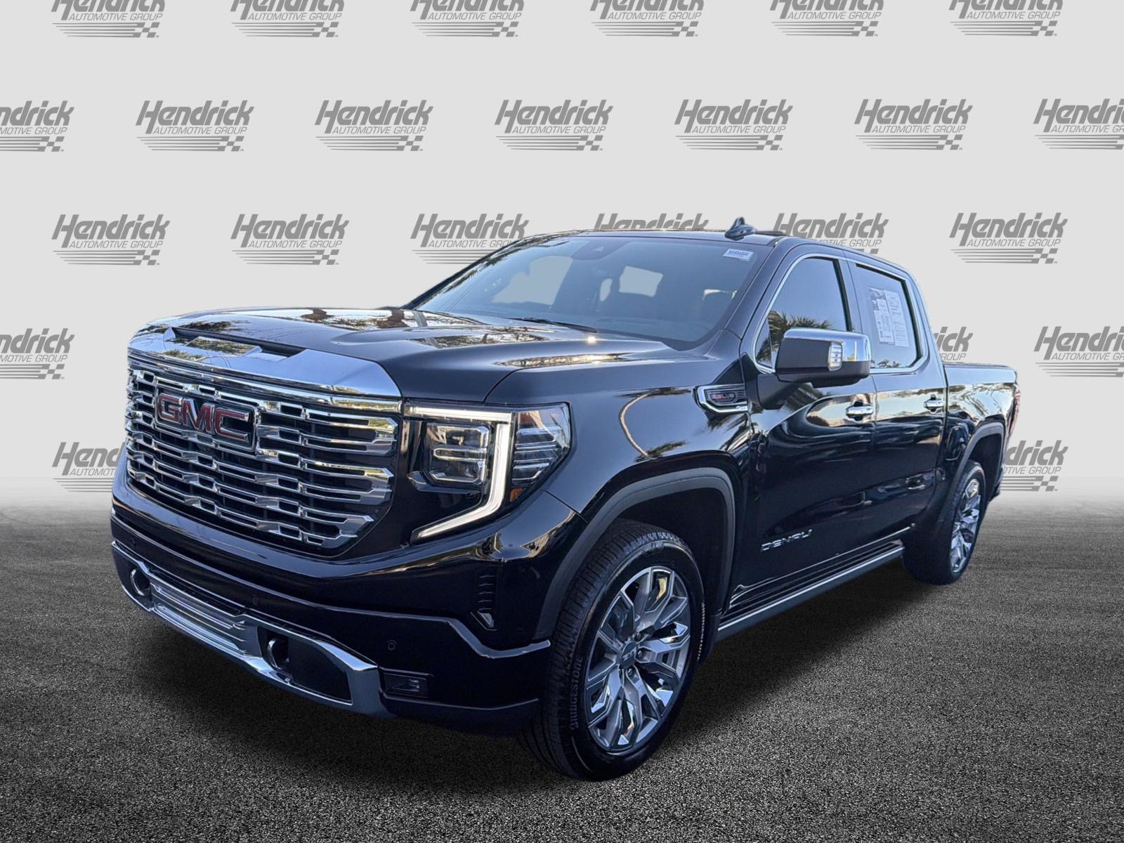 Used 2025 GMC Sierra 1500 Denali AWD/4WD image 5