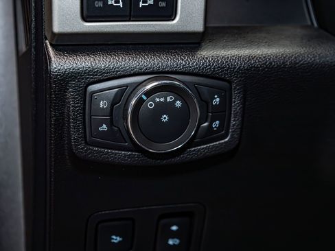 Used 2021 Ford F350 Lariat w/ Lariat Ultimate Package image 18