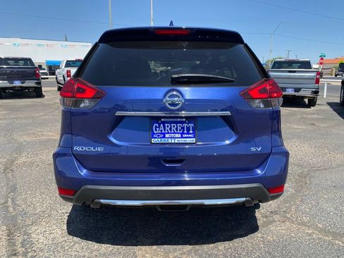 Used 2017 Nissan Rogue SV w/ SV Premium Package FWD image 19