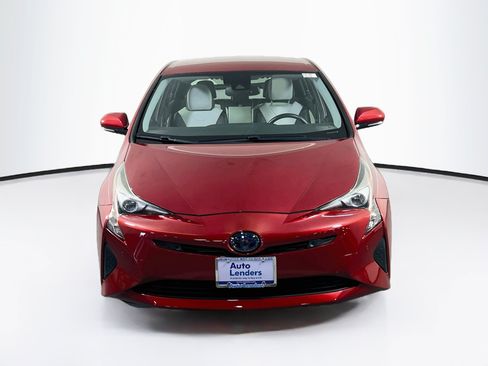Used 2017 Toyota Prius Four FWD image 2