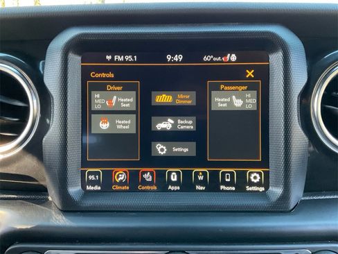 Used 2021 Jeep Wrangler Unlimited Sahara image 25