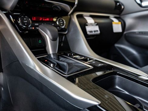 New 2025 Mitsubishi Eclipse Cross SE image 14