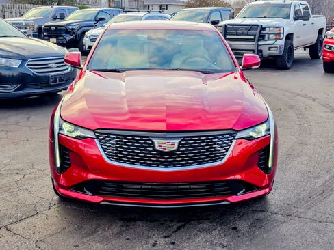 Used 2025 Cadillac CT4 Luxury image 4