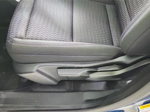 New 2026 Chevrolet Equinox LT image 30