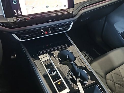 New 2026 Volkswagen Atlas SEL Premium R-Line image 35