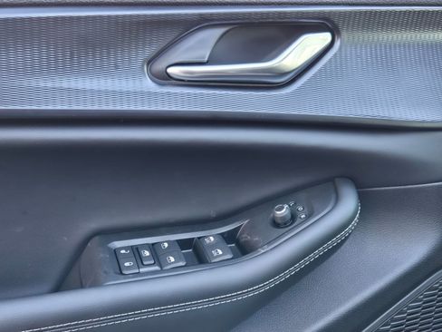 New 2025 Jeep Grand Cherokee Altitude image 22