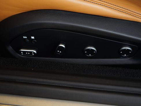 Used 2018 Ferrari GTC4Lusso AWD/4WD image 28