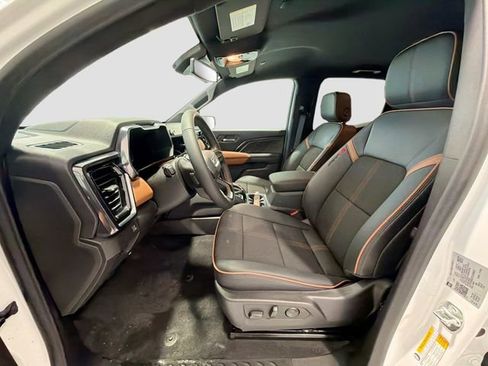 New 2026 GMC Canyon AT4 image 18