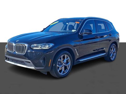 Used 2023 BMW X3 xDrive30i w/ Premium Package image 3