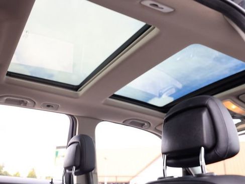 Used 2014 Mercedes-Benz GLK 350 2WD image 25