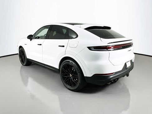 New 2026 Porsche Cayenne E-Hybrid Coupe image 3