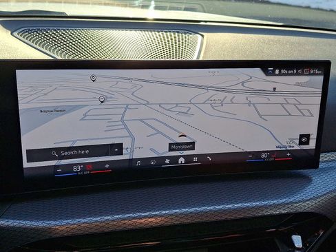 Used 2025 BMW 330i xDrive Sedan w/ M Sport Package image 17