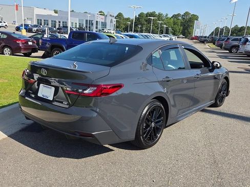 Used 2026 Toyota Camry SE w/ Convenience Package FWD image 12