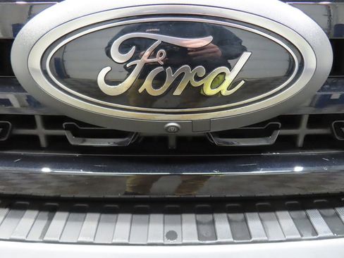 Used 2024 Ford F250 XLT w/ Black Appearance Package image 57